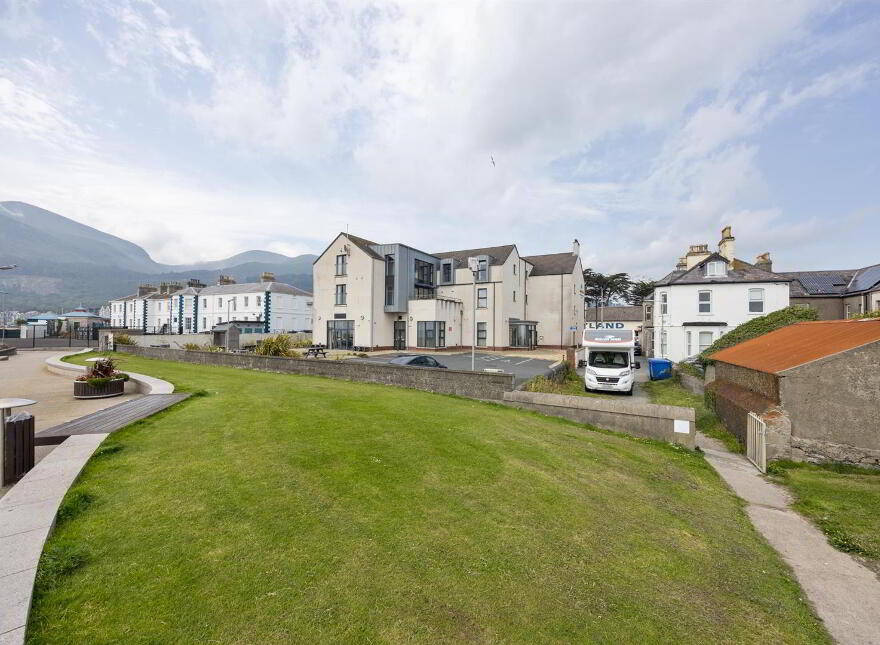 Clare Lodge, 3 Castle Place, Newcastle, Down, BT33 0AB