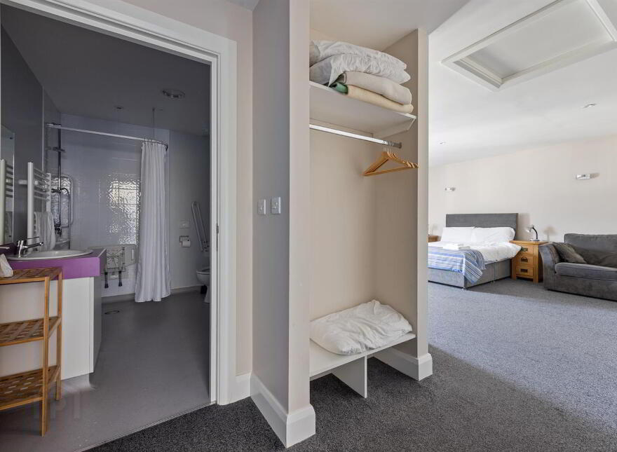 Clare Lodge, 3 Castle Place, Newcastle, Down, BT33 0AB
