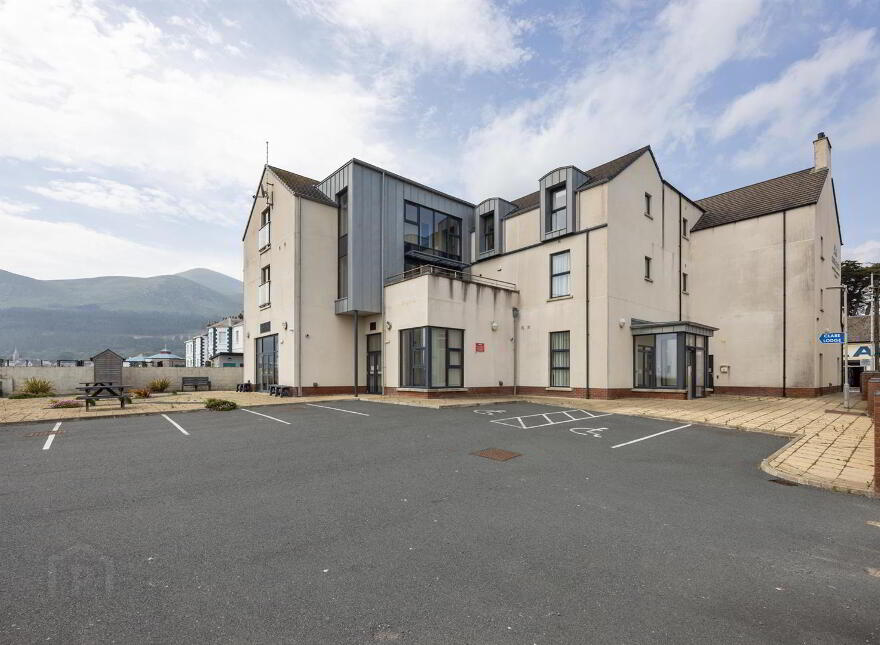 Clare Lodge, 3 Castle Place, Newcastle, Down, BT33 0AB