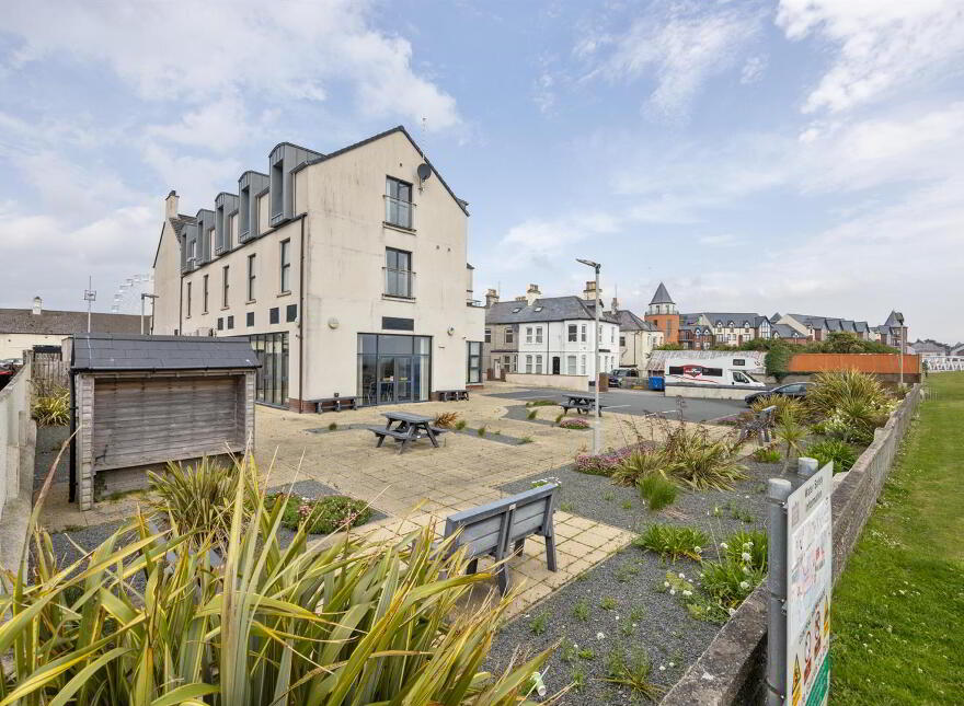 Clare Lodge, 3 Castle Place, Newcastle, Down, BT33 0AB
