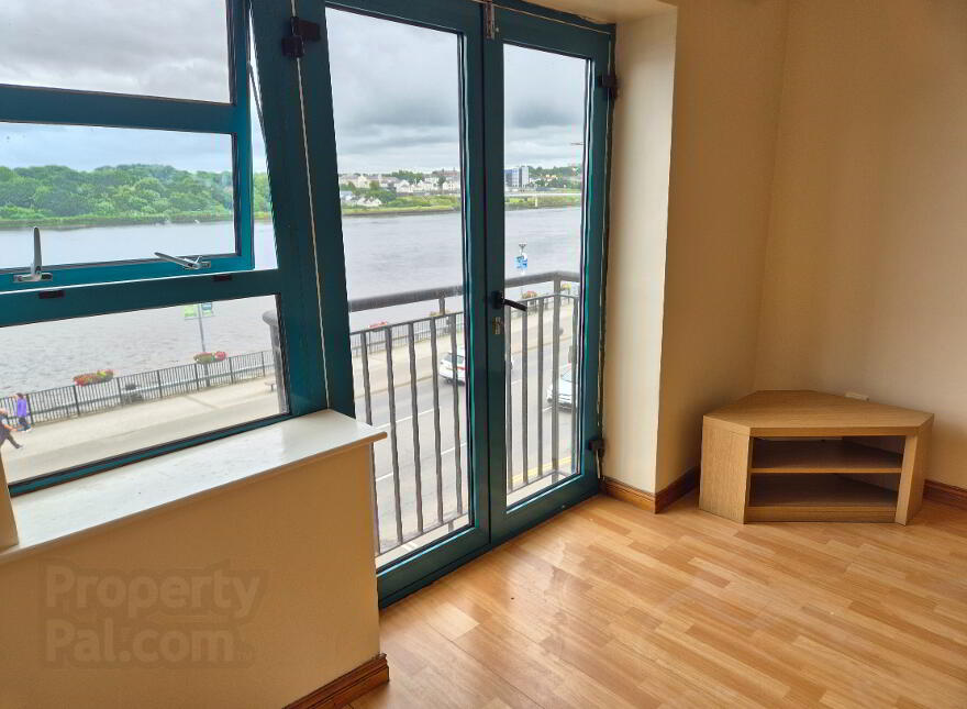 Queens Court, Lower Clarendon Street, Derry, BT48 7AW photo