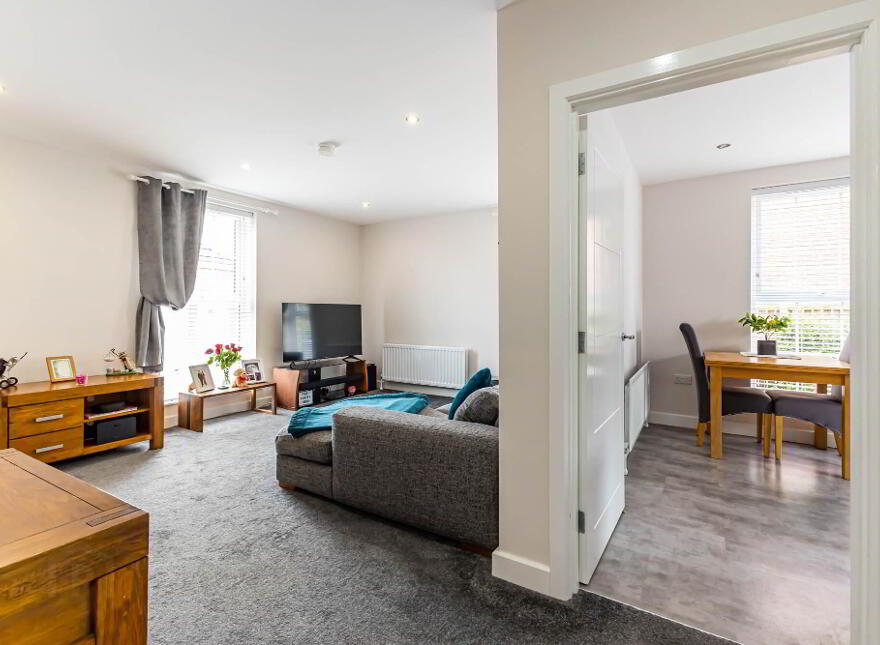 Apt 2, 47 Ayrshire Road, Lisburn, BT28 2SF