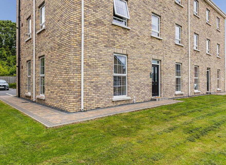 Apt 2, 47 Ayrshire Road, Lisburn, BT28 2SF