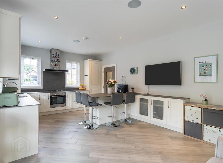 7 Tullynagardy Avenue, Newtownards, BT23 4ZE