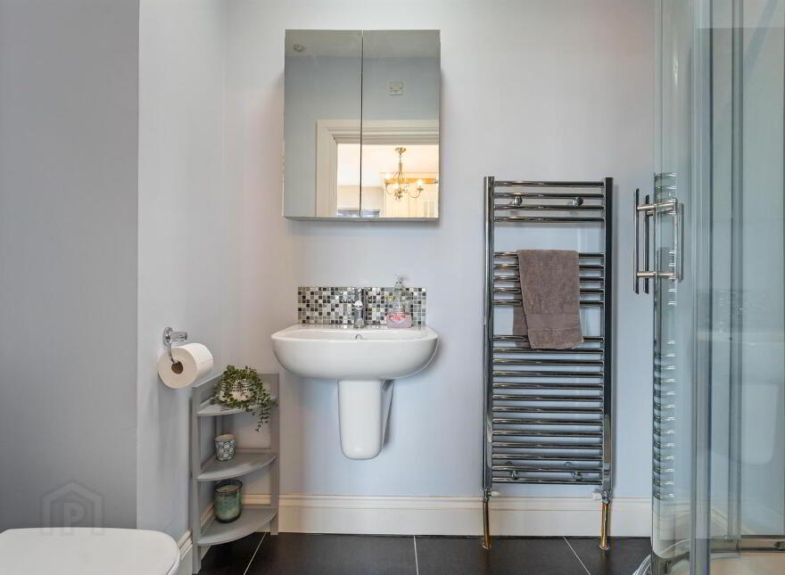 7 Tullynagardy Avenue, Newtownards, BT23 4ZE