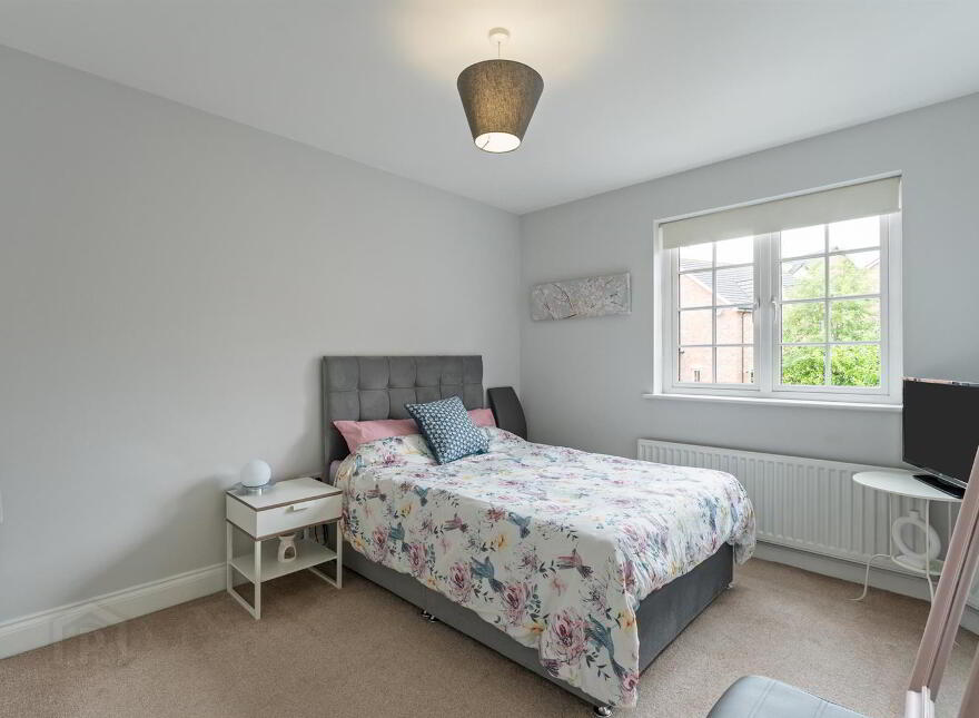 7 Tullynagardy Avenue, Newtownards, BT23 4ZE