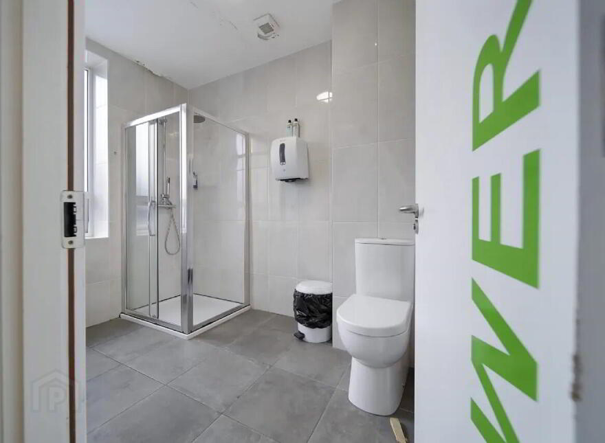 Donegal Wild Atlantic Hostel, 3 Garden Court, Gweedore Road, Dungloe, F94E22D