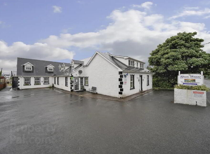 River House, B&b, Gweedore Road, Dungloe, F94AP97 photo