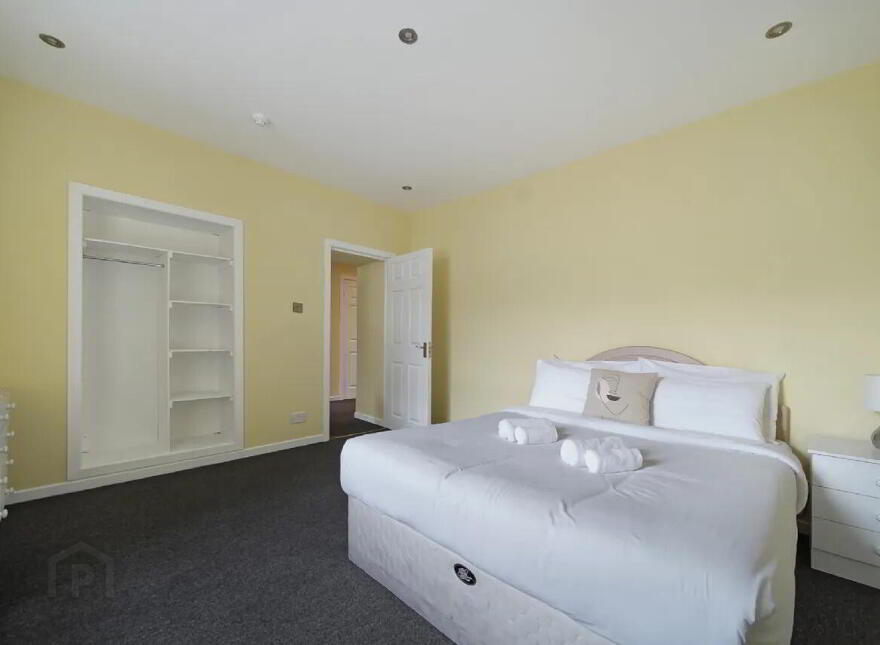 River House, B&b, Gweedore Road, Dungloe, F94AP97