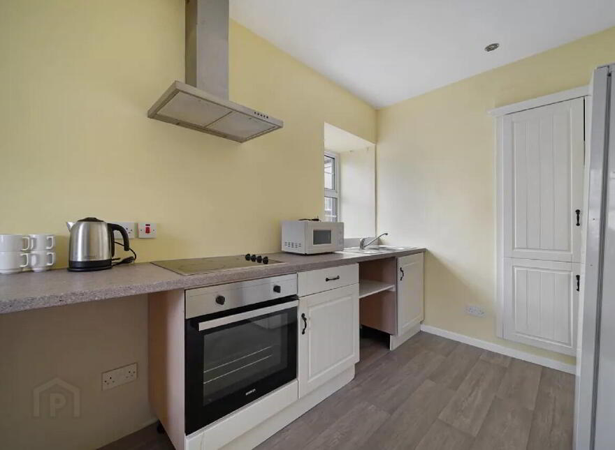 River House, B&b, Gweedore Road, Dungloe, F94AP97