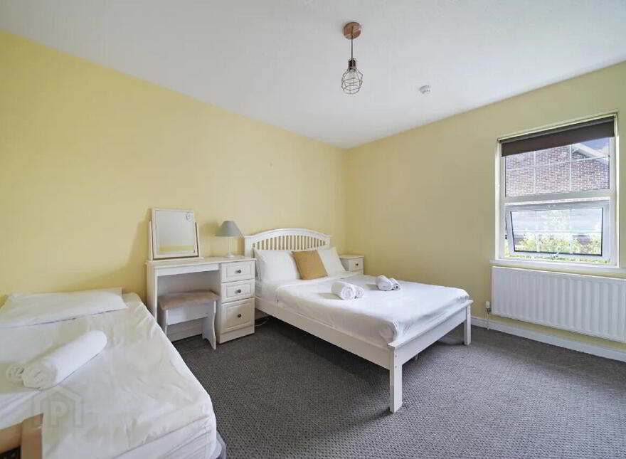 River House, B&b, Gweedore Road, Dungloe, F94AP97