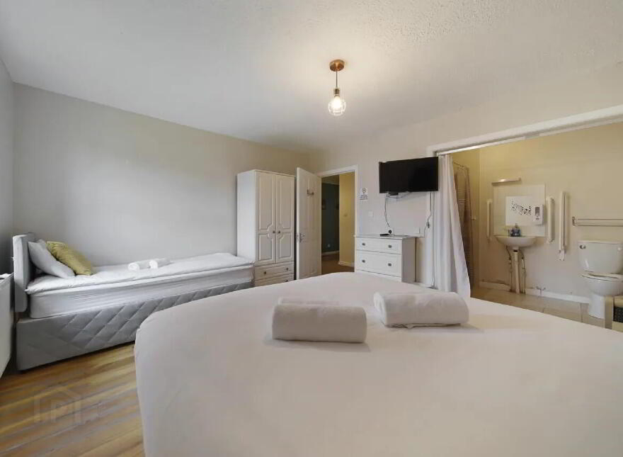 River House, B&b, Gweedore Road, Dungloe, F94AP97