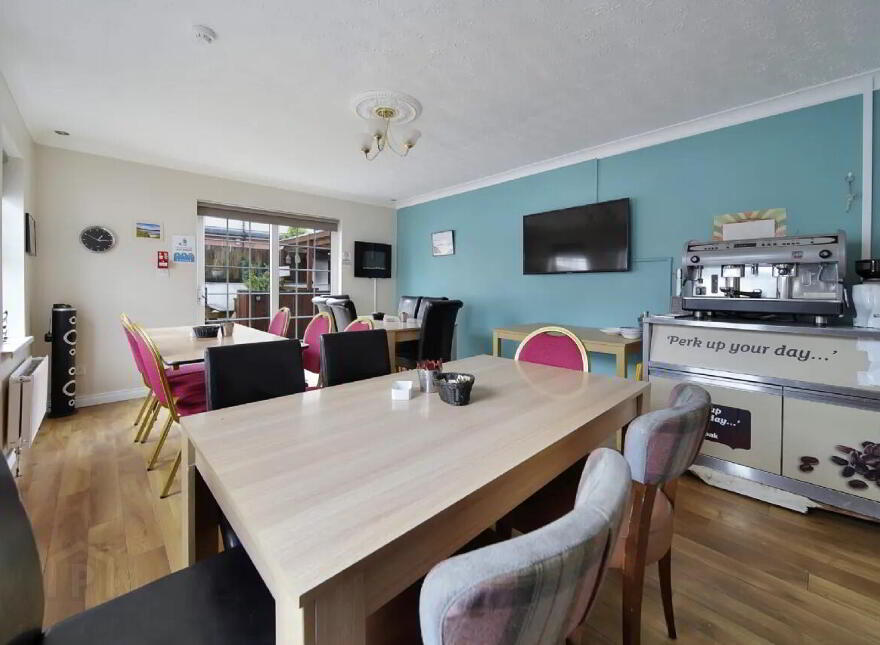 River House, B&b, Gweedore Road, Dungloe, F94AP97