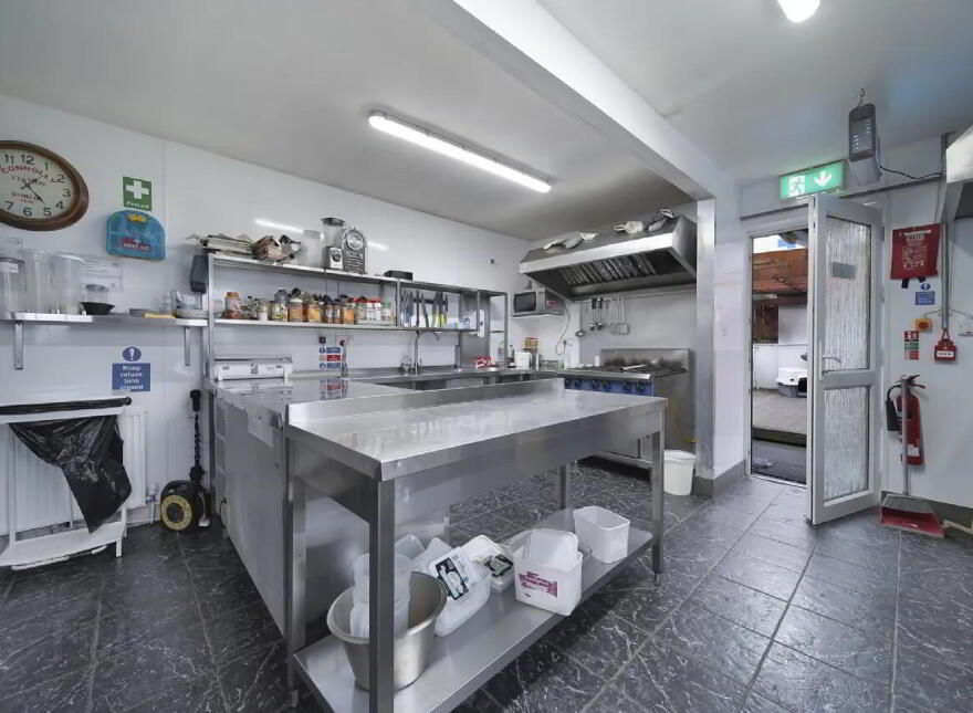 River House, B&b, Gweedore Road, Dungloe, F94AP97