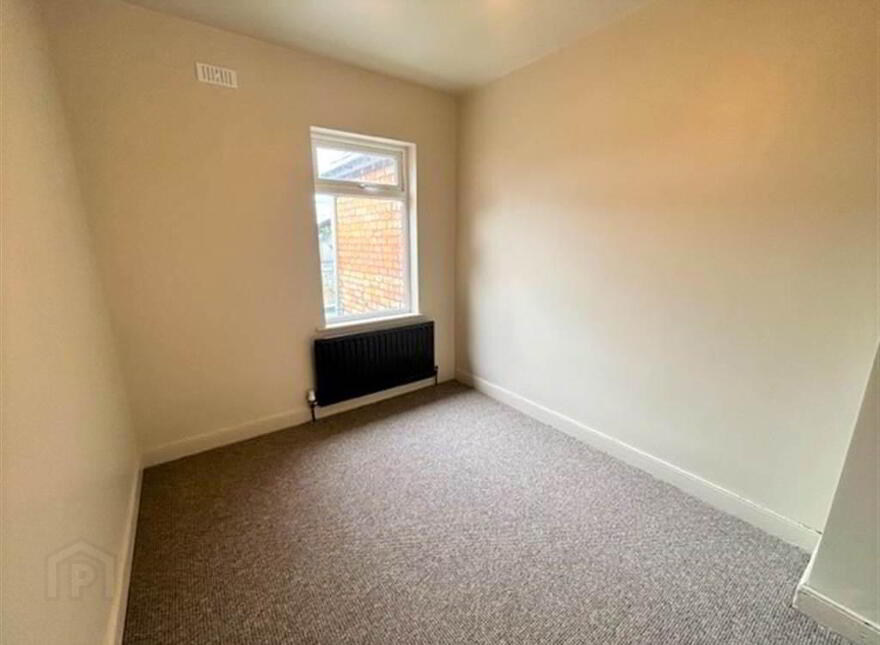 13 Loopland Parade, Belfast, BT6 9EF