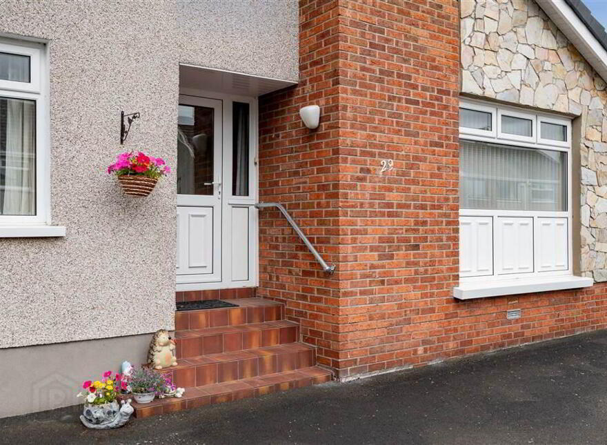 29 Grangegorm Drive, Ballymena, BT42 2EE