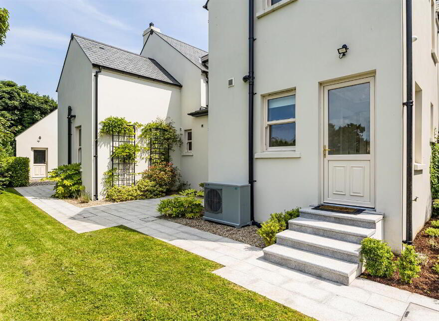 110 Shore Road, Kircubbin, Newtownards, BT22 2RP