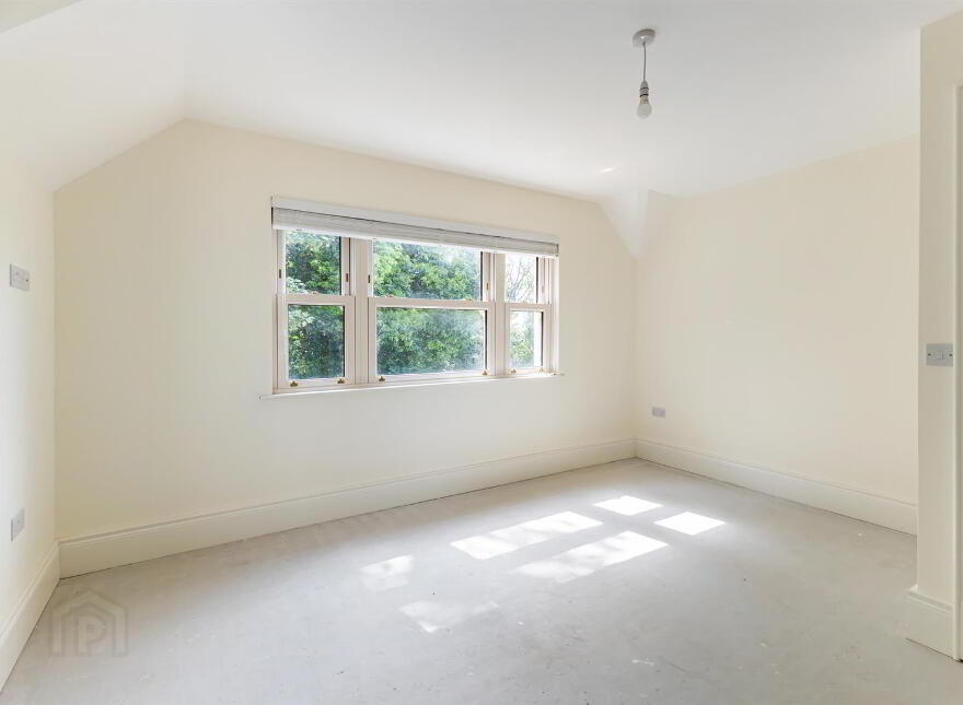 110 Shore Road, Kircubbin, Newtownards, BT22 2RP