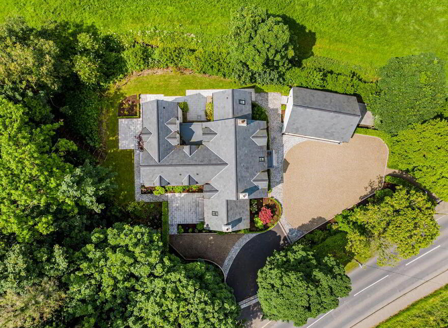 110 Shore Road, Kircubbin, Newtownards, BT22 2RP