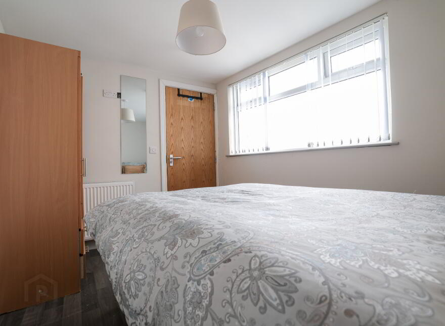 Serviced Accomodation, 16 Rugby Road, Queens Quarter, Belfast, BT7 1PS