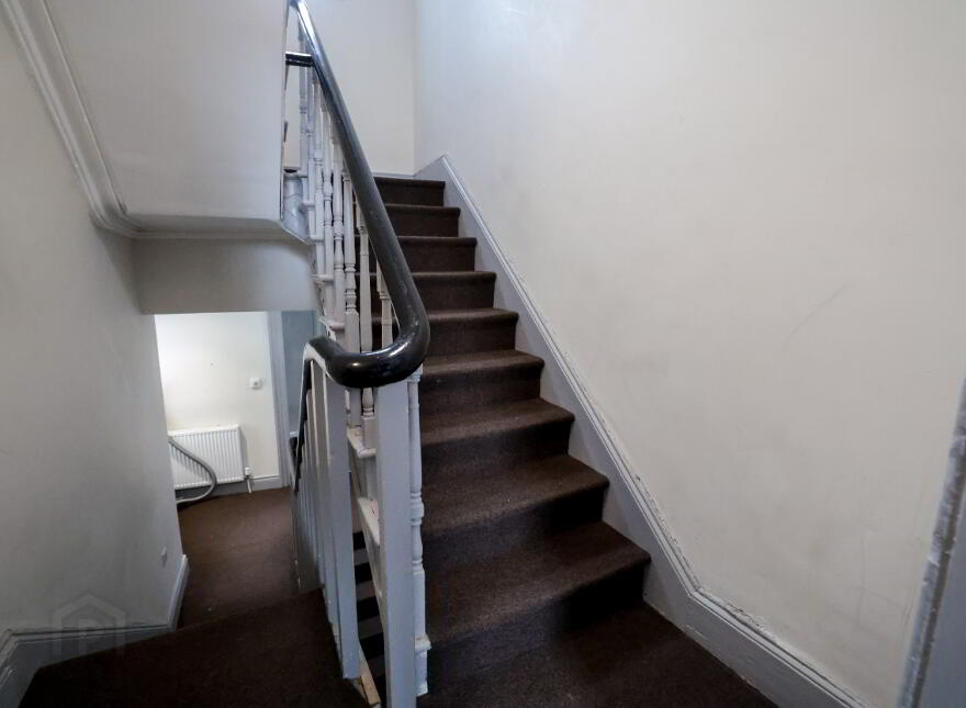 Serviced Accomodation, 16 Rugby Road, Queens Quarter, Belfast, BT7 1PS