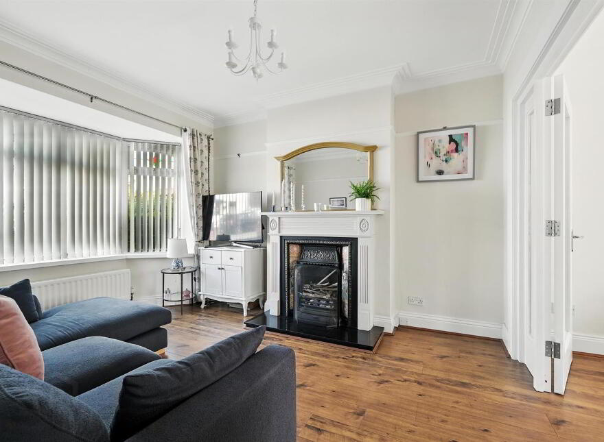 24 Locksley Gardens, Belfast, BT10 0EA