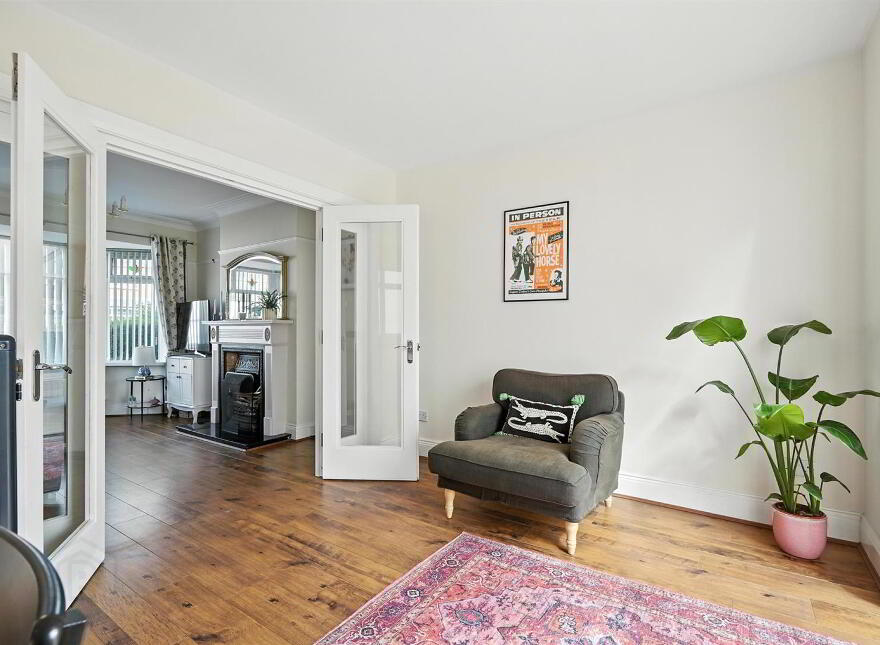 24 Locksley Gardens, Belfast, BT10 0EA
