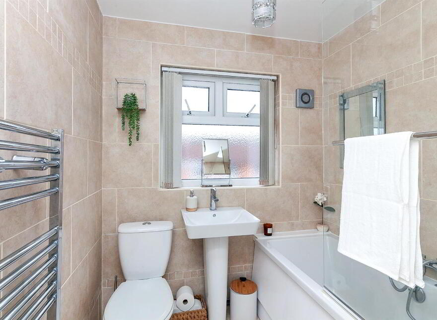 23 Erinvale Park, Belfast, BT10 0FR
