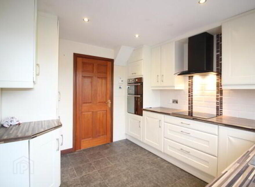 13 Old Moira Road, Upper Ballinderry, BT28 2JW
