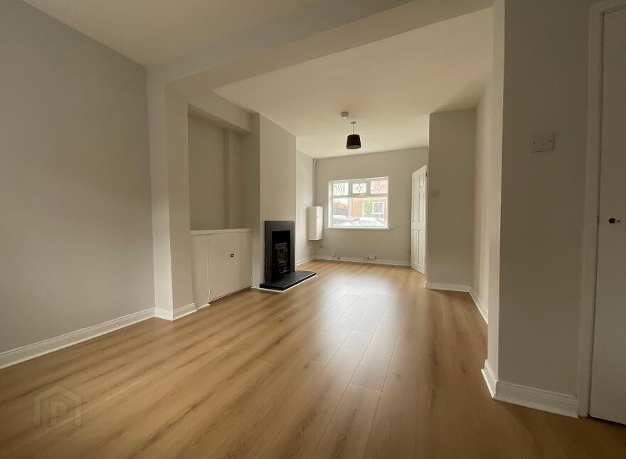 98 Frenchpark Street, Belfast, BT12 6HZ