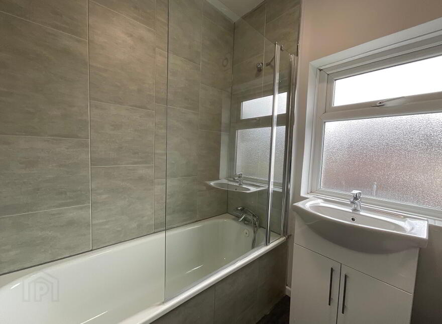 98 Frenchpark Street, Belfast, BT12 6HZ