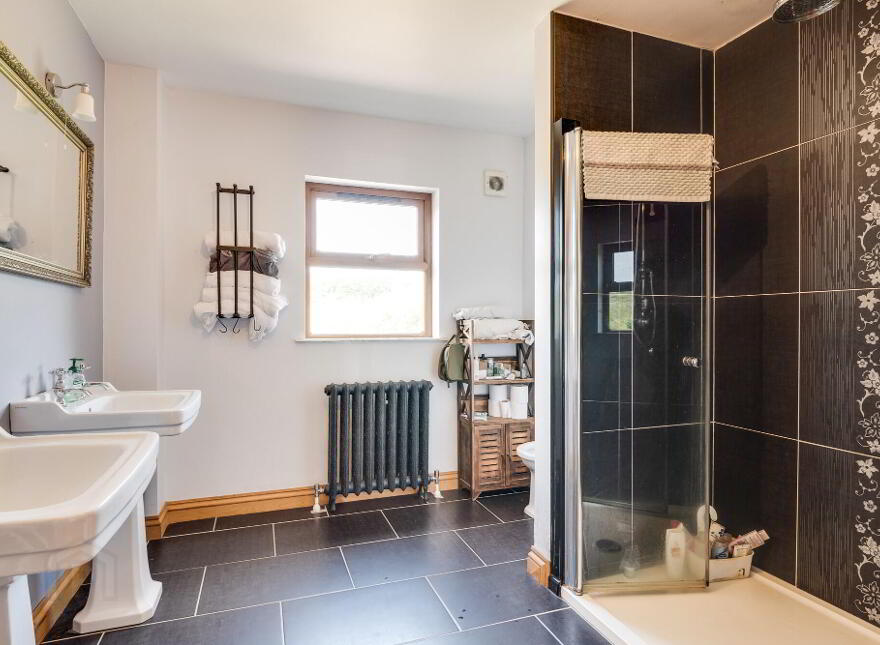 Honeysuckle House, 30 Derrynacrannog Road, Belleek, BT93 3FQ