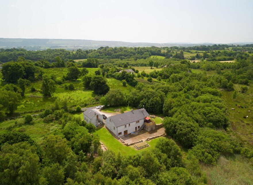 Honeysuckle House, 30 Derrynacrannog Road, Belleek, BT93 3FQ