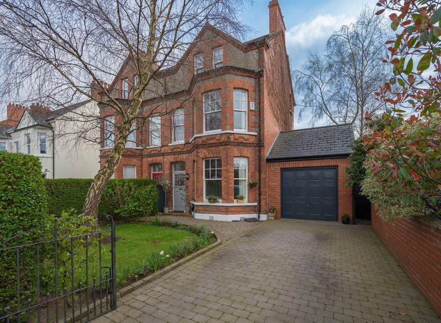 11 Cyprus Park, Ballyhackamore, Belfast, BT5 6EA photo