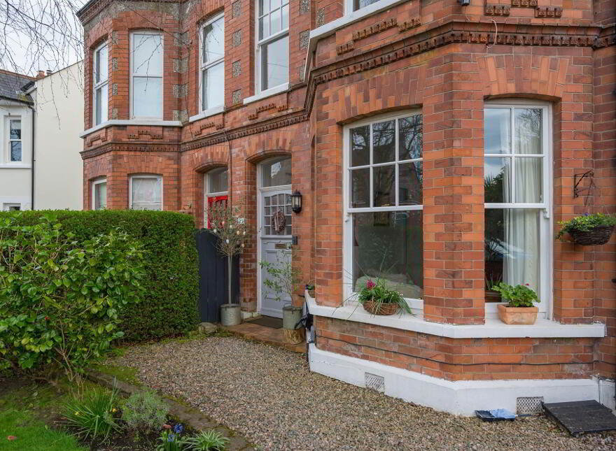 11 Cyprus Park, Ballyhackamore, Belfast, BT5 6EA