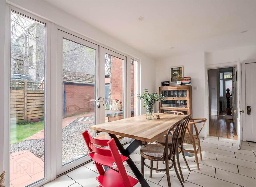 11 Cyprus Park, Ballyhackamore, Belfast, BT5 6EA