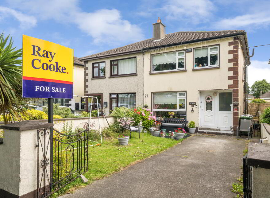 439 The Meadows East, Belgard Heights, Tallaght, Dublin, D24C6YY photo