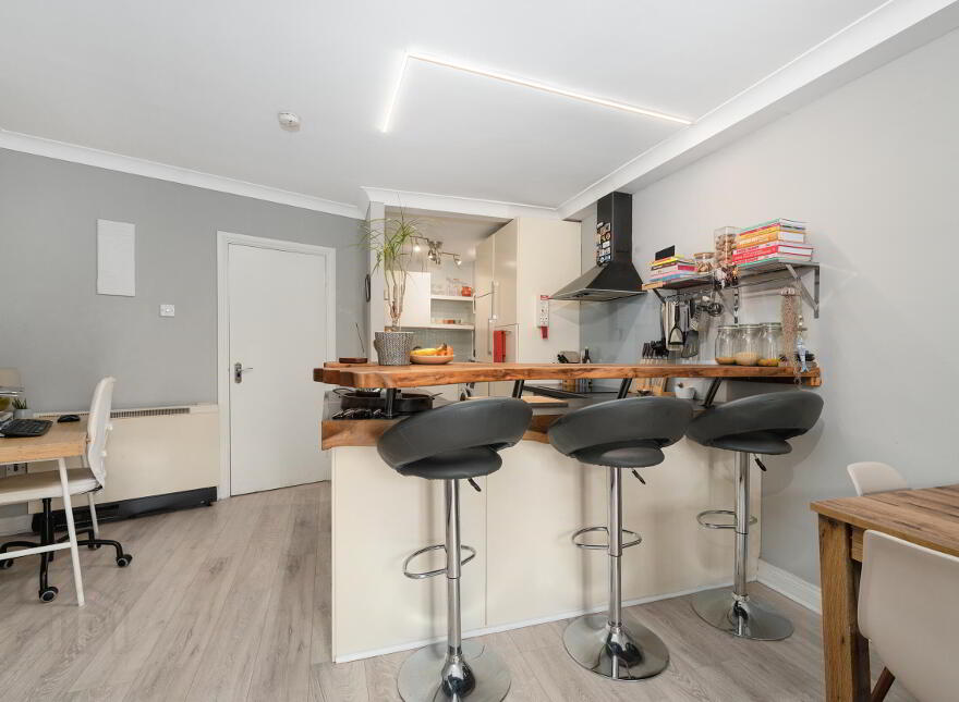 97 Newmarket Square, Wards Hill, Dublin, D08W5RK
