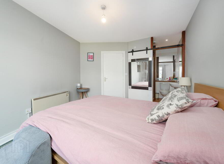 97 Newmarket Square, Wards Hill, Dublin, D08W5RK