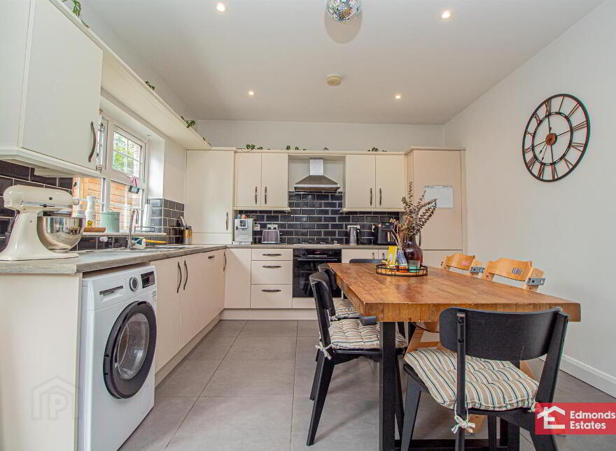 9 Beech Hill, Larne, BT40 2FQ