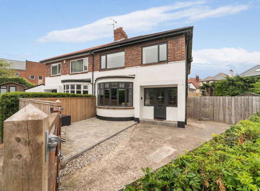 12 Coolmoyne Park, Belfast, BT15 5HG photo