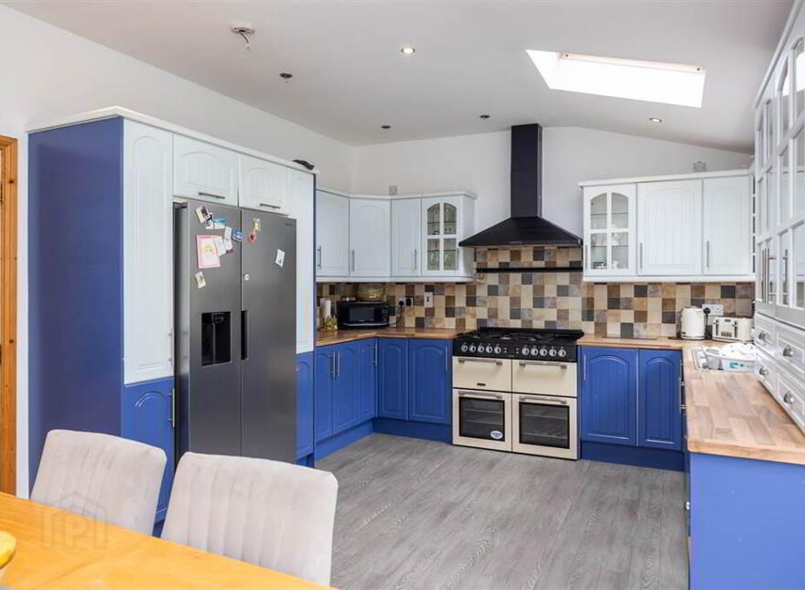 2 Breda Park, Belfast, BT8 6JR