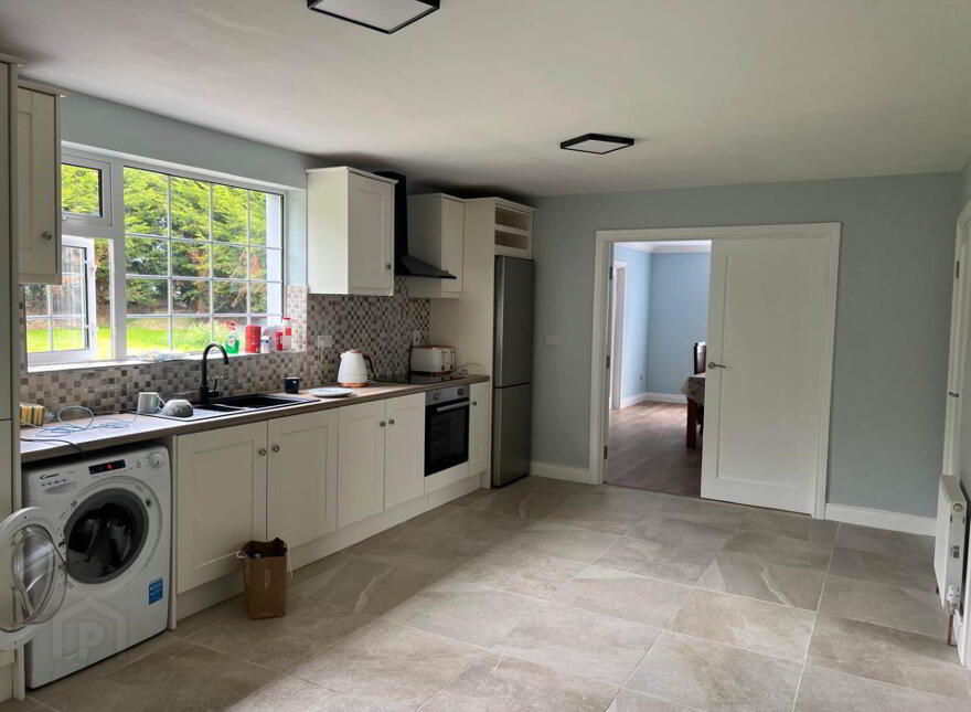 Heney, Cavan Town, H12V5X8