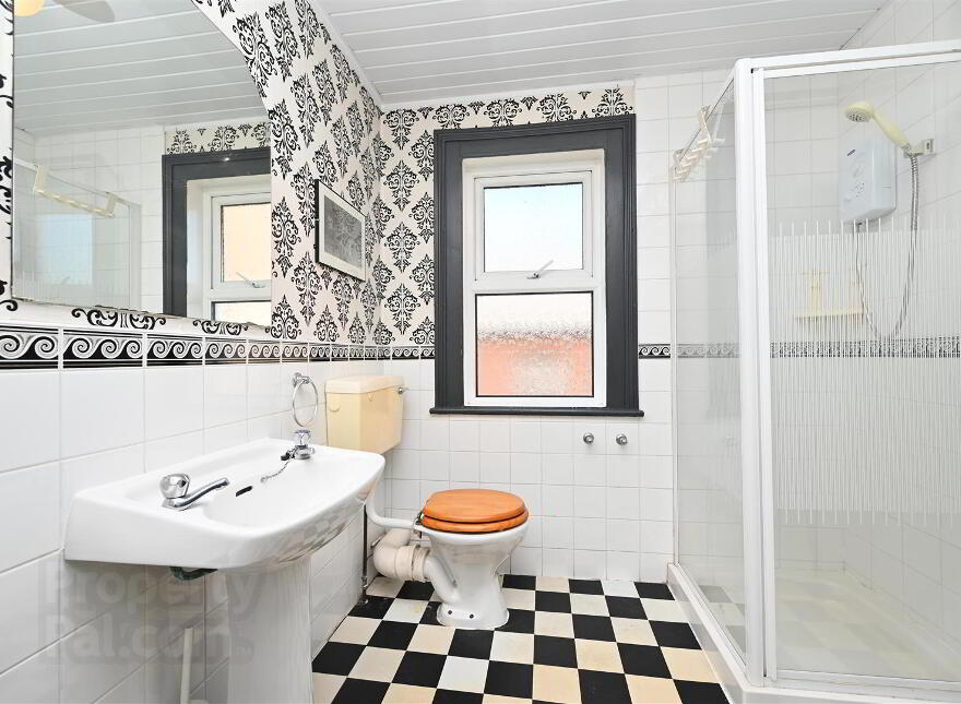 Room 9, 9 Eglantine Avenue, Belfast, BT9 6DW