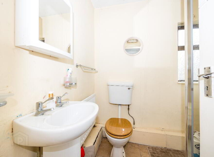 Treen Hill, Lusk, K45D728