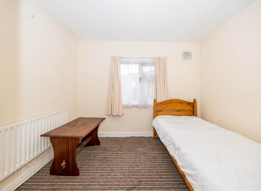 Treen Hill, Lusk, K45D728