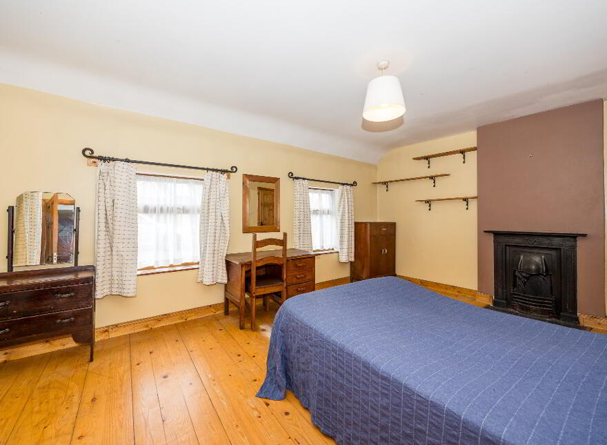 Treen Hill, Lusk, K45D728