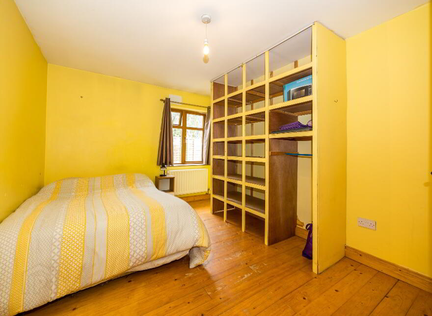 Treen Hill, Lusk, K45D728