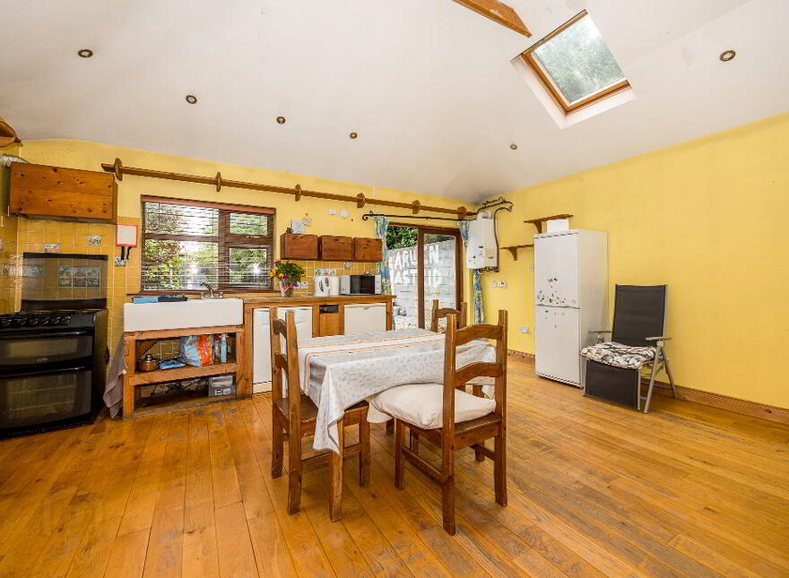 Treen Hill, Lusk, K45D728