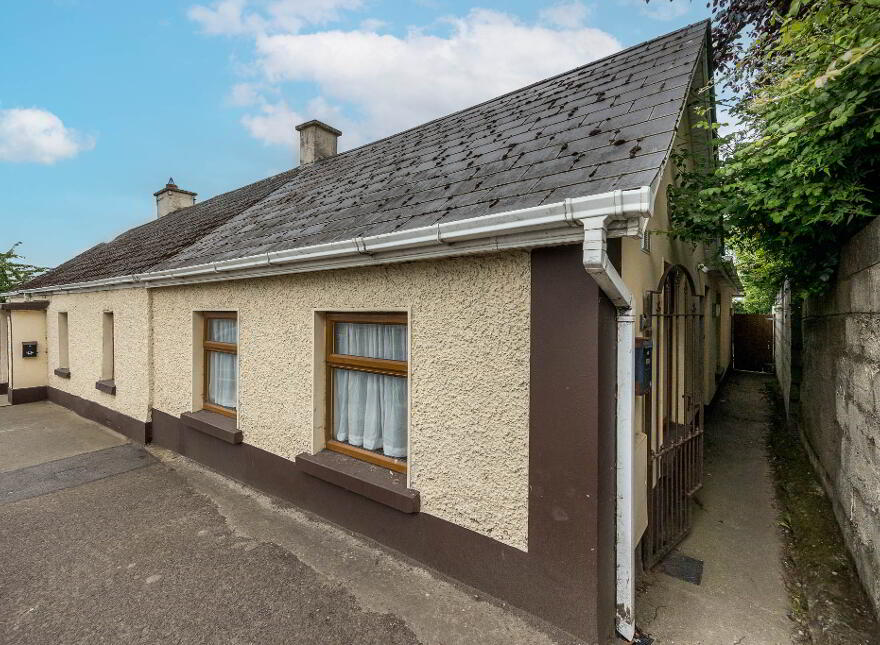 Treen Hill, Lusk, K45D728